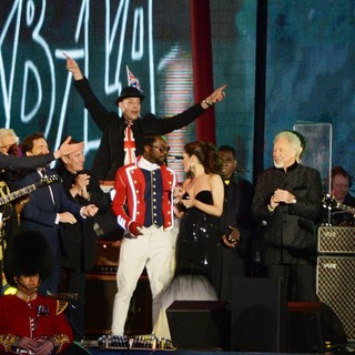 will.i.am, Cheryl Cole, Tom Jones, Paul McCartney in The Diamond Jubilee Concert
