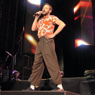 Will Young Performing at BT London Live - will-young-performing-04