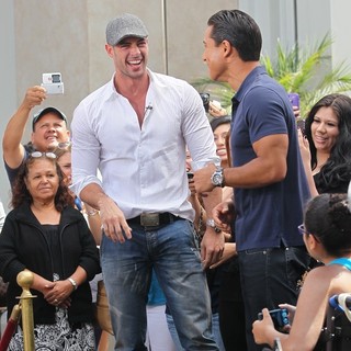 William Levy in An Appearance for The Entertainment Television News Programme Extra - william-levy-entertainment-television-news-programme-extra-04