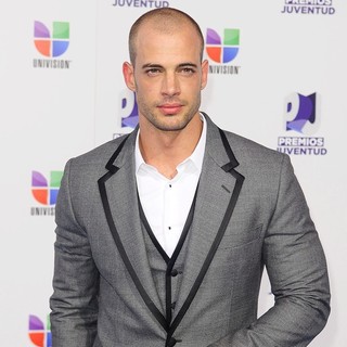 William Levy in Univision's 8th Annual Premios Juventud Awards