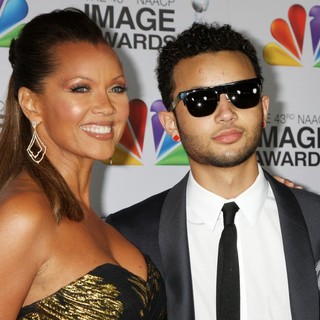 Vanessa Williams, Devin Hervey in The 43rd Annual NAACP Awards - Arrivals
