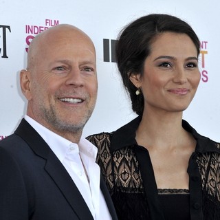 Bruce Willis, Emma Heming in 2013 Film Independent Spirit Awards - Arrivals