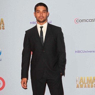Wilmer Valderrama in 2012 NCLR ALMA Awards - Press Room - wilmer-valderrama-2012-nclr-alma-awards-press-room-03