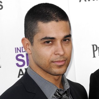 Wilmer Valderrama in 27th Annual Independent Spirit Awards - Arrivals