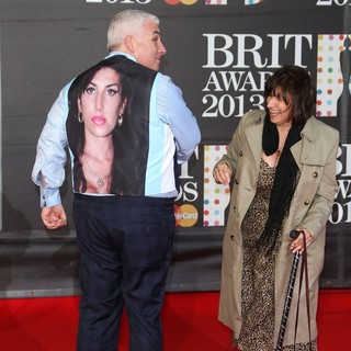 Mitch Winehouse, Janis Winehouse in The 2013 Brit Awards - Arrivals