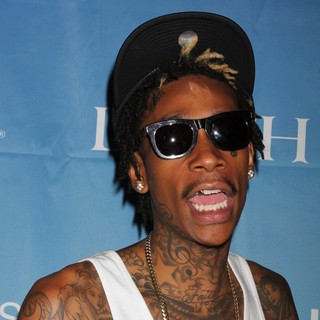 Wiz Khalifa Performs at Ditch Fridays - wiz-khalifa-ditch-fridays-01