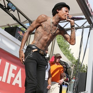 Wiz Khalifa Headlines Labor Day Weekend Line-up - wiz-khalifa-labor-day-weekend-line-up-18