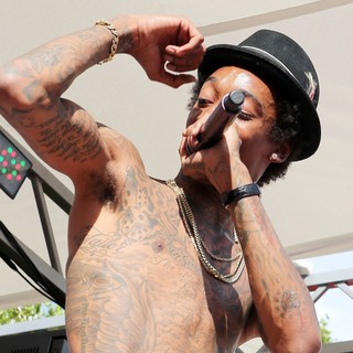 Wiz Khalifa Headlines Labor Day Weekend Line-up - wiz-khalifa-labor-day-weekend-line-up-19