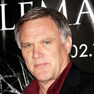 Joe Johnston in Premiere of 'The Wolfman' - Red Carpet