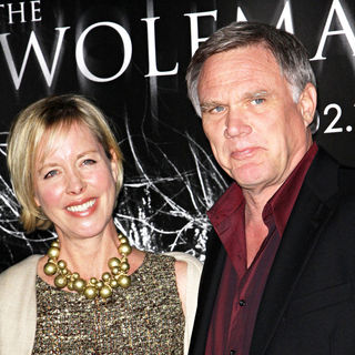 Joe Johnston in Premiere of 'The Wolfman' - Red Carpet
