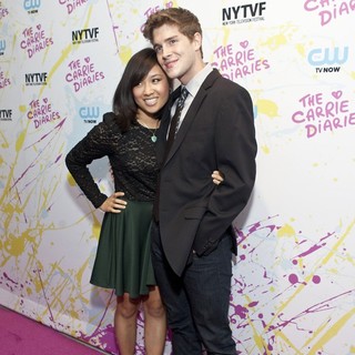 The Carrie Diaries Premiere