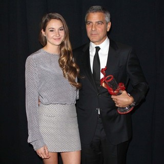 Shailene Woodley, George Clooney in The 23rd Annual Palm Springs International Film Festival Awards Gala - Press Room