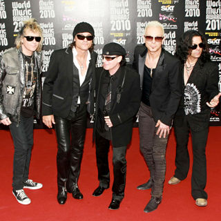 Scorpions in 2010 World Music Awards - Arrivals