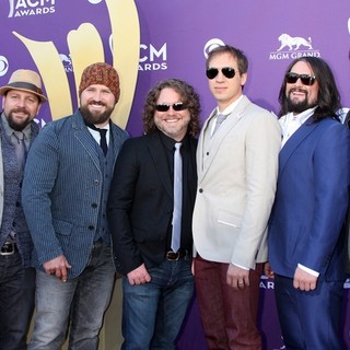 2012 ACM Awards - Arrivals