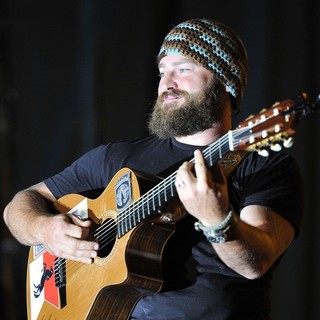 Zac Brown Band Perform Live in Concert - zac-brown-band-perform-live-in-concert-01