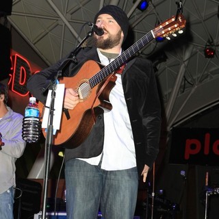 Zac Brown Band in CM Weekend on Fremont Street Experience - zac-brown-cm-weekend-on-fremont-street-experience-02