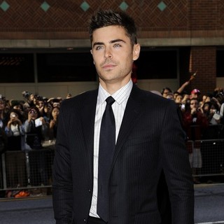 Zac Efron in The 2012 Toronto International Film Festival - The Paperboy - Premiere Arrivals - zac-efron-2012-toronto-international-film-festival-02