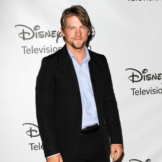 Zachary Knighton in 2011 Disney ABC Television Group Host Summer Press Tour - zachary-knighton-2011-disney-abc-summer-press-tour-02