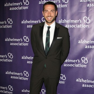 Zachary Levi in The 20th Annual A Night at Sardi's Fundraiser and Awards Dinner - Arrivals