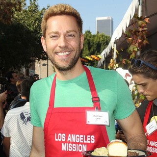 Zachary Levi in The Los Angeles Mission's Thanksgiving for Skid Row Homeless