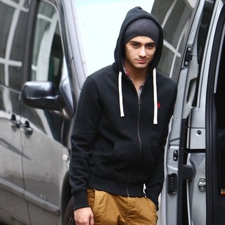 Zayn Malik, One Direction in Zayn Malik Arriving at A Recording Studio