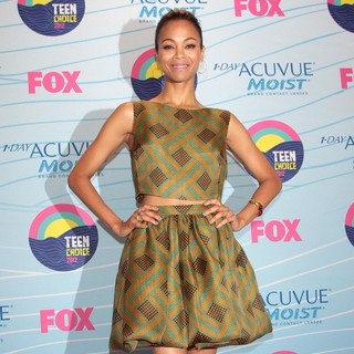 Zoe Saldana in The 2012 Teen Choice Awards - Press Room