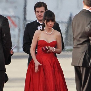 Zooey Deschanel in 70th Annual Golden Globe Awards - Arrivals