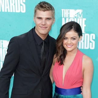 Chris Zylka, Lucy Hale in 2012 MTV Movie Awards - Arrivals