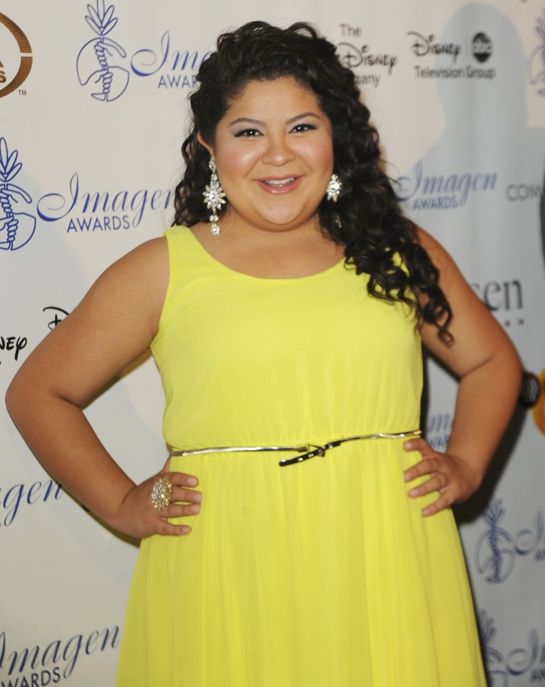 Raini Rodriguez 2018 Hair, Eyes, Feet, Legs, Style, Weight & No Make