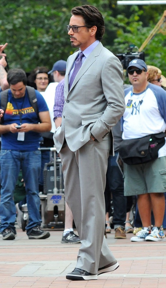 Actors on The Set of The Avengers Shooting on Location in Manhattan