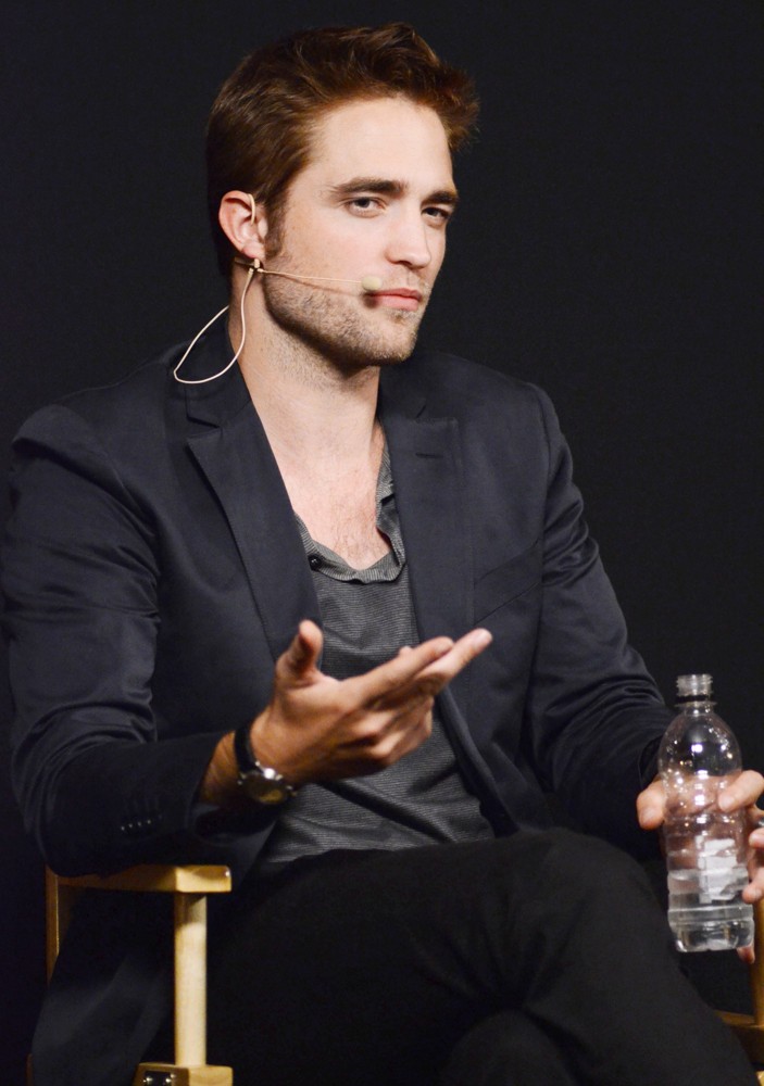 Robert Pattinson
