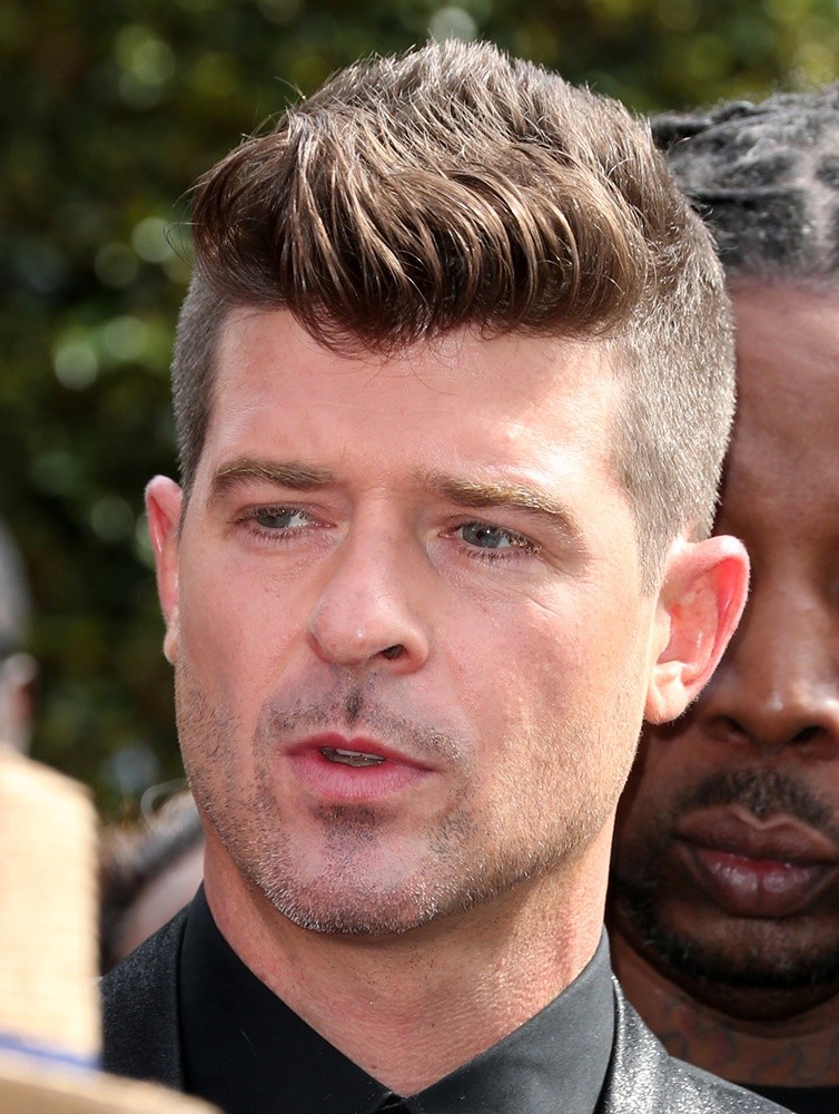 Robin Thicke Picture 178 2015 BET Awards Arrivals