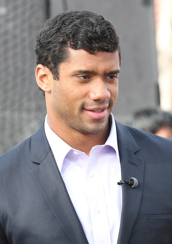 Russell Wilson Picture 7 Russell Wilson Filming Extra