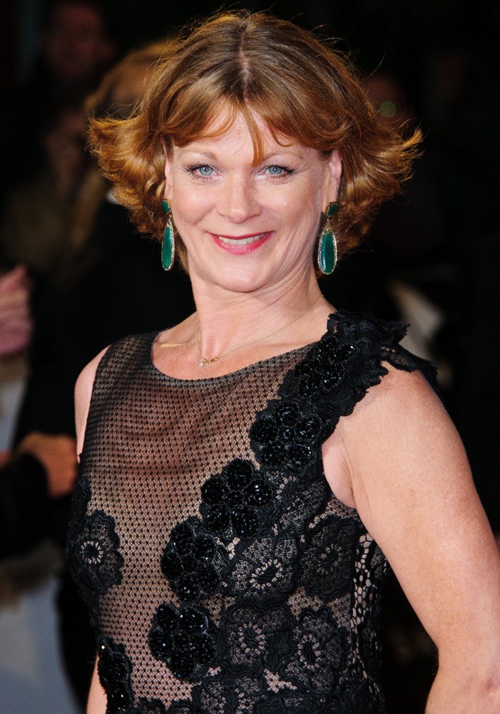 samantha bond samantha bond