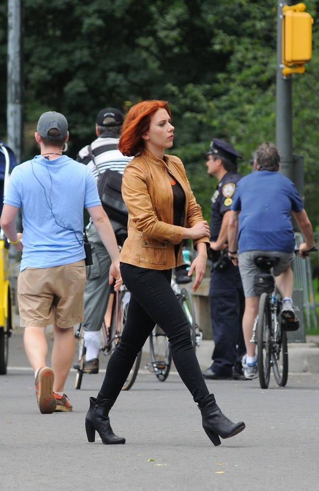 Actors on The Set of The Avengers Shooting on Location in Manhattan