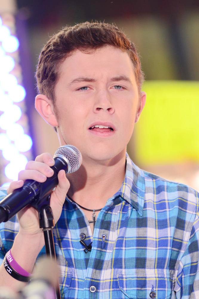 Scotty McCreery Picture 21 American Idol Star Performing at