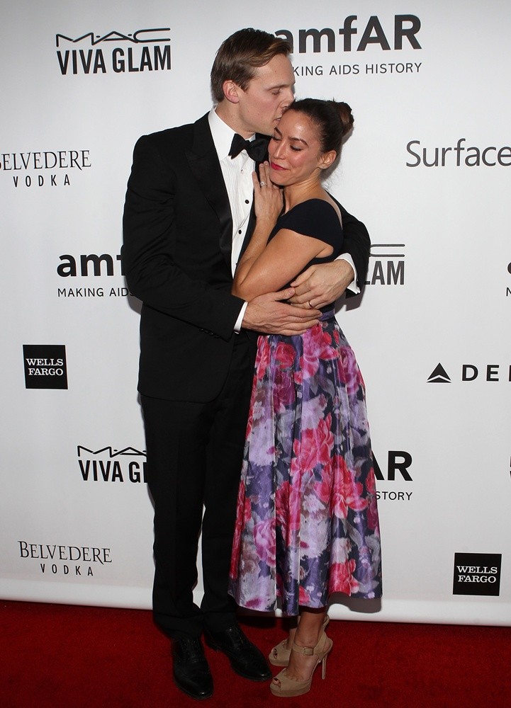 Teddy Sears with Ragazza Milissa Sears
