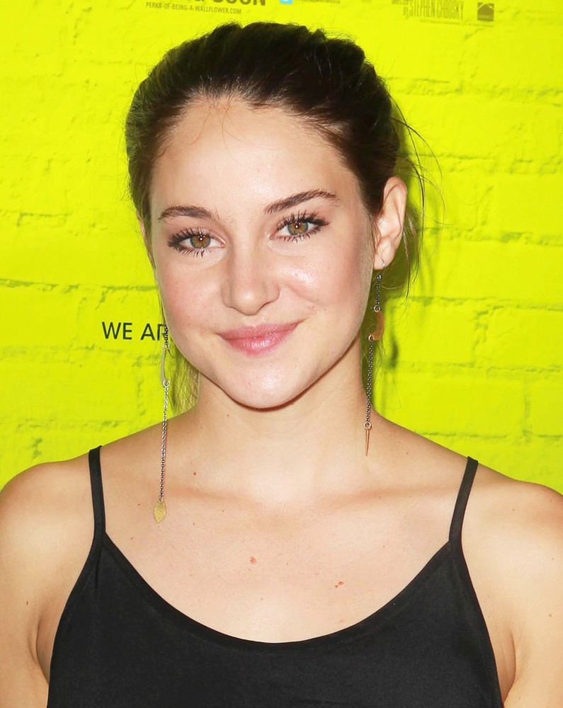 The Los Angeles Premiere of The Perks of Being a Wallflower - Arrivals