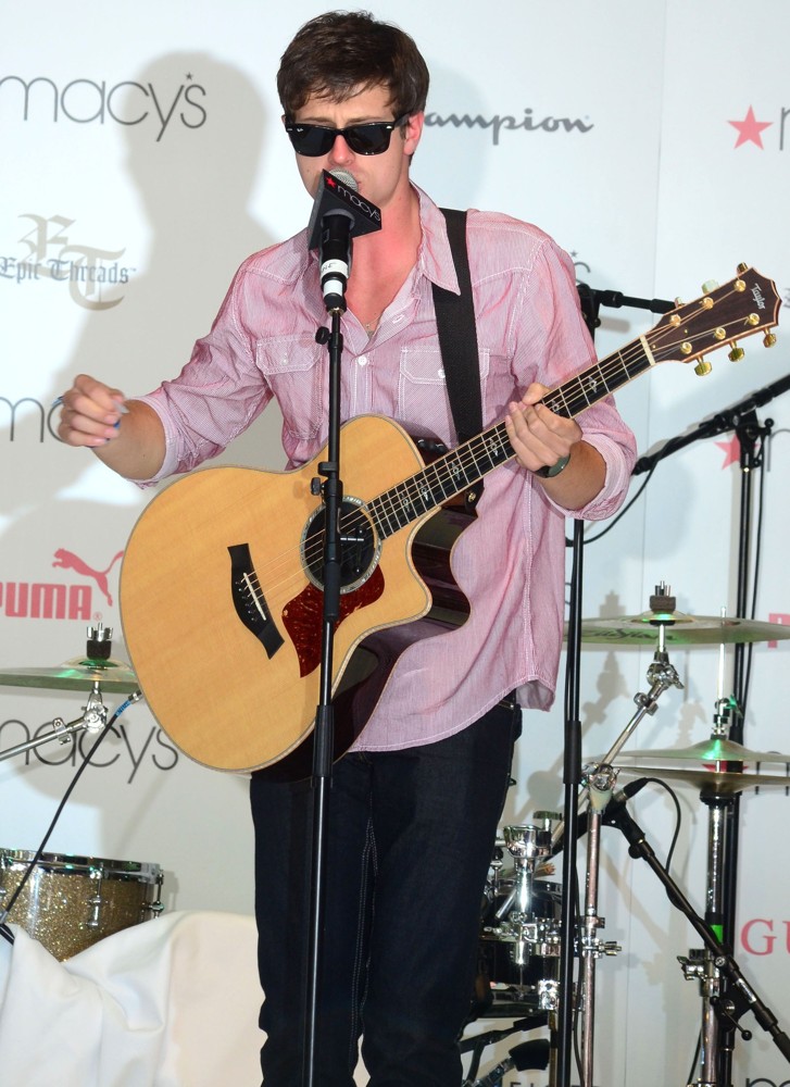 Shane Harper