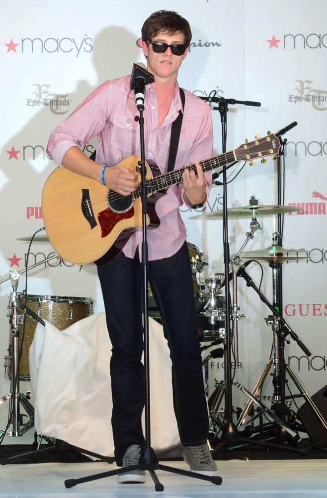 Shane Harper