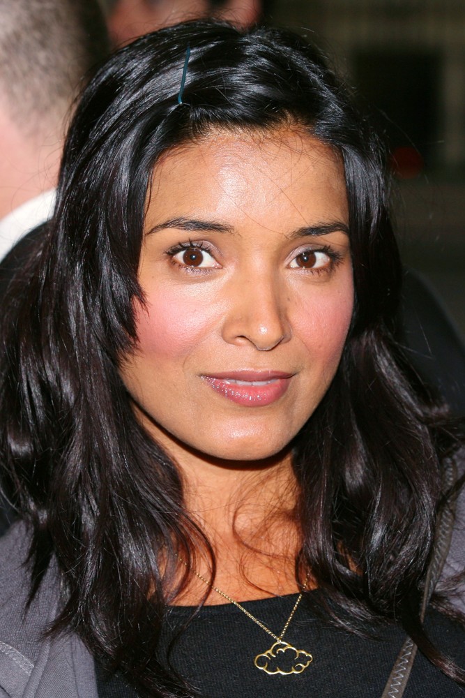 Shelley Conn Net Worth
