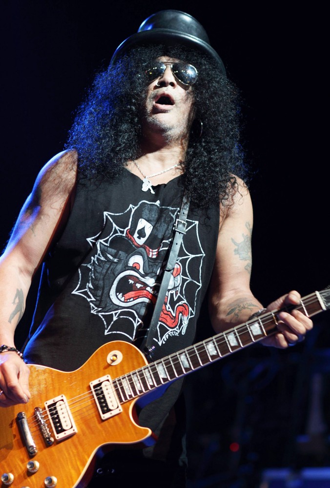 Slash Picture 83 - Slash Performing at Hisense Arena