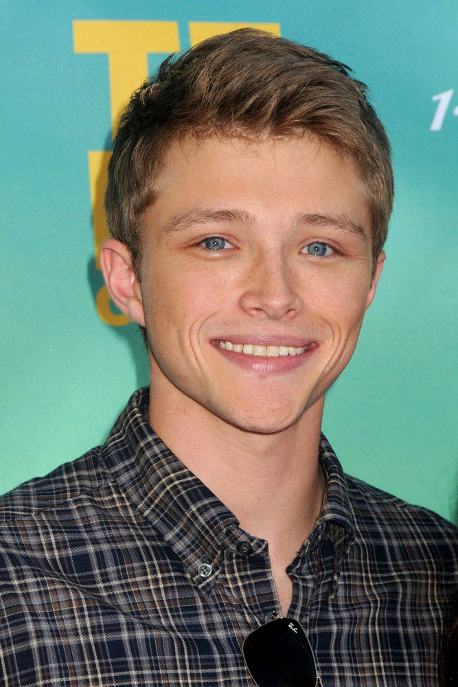 Sterling Knight Girlfriend