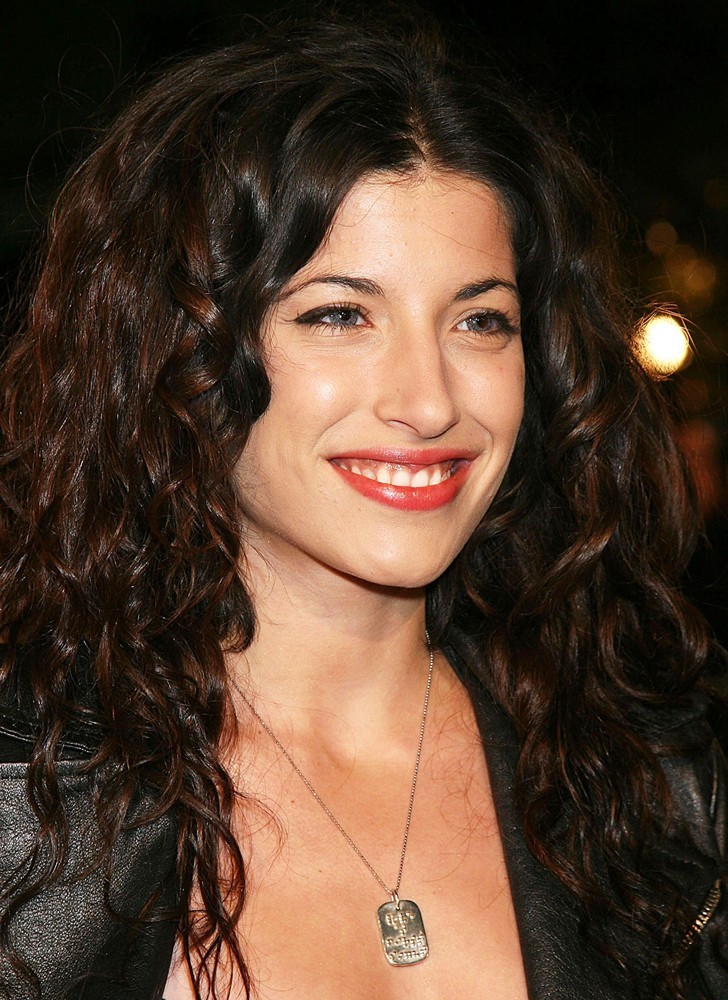 Tania Raymonde - Photo Set