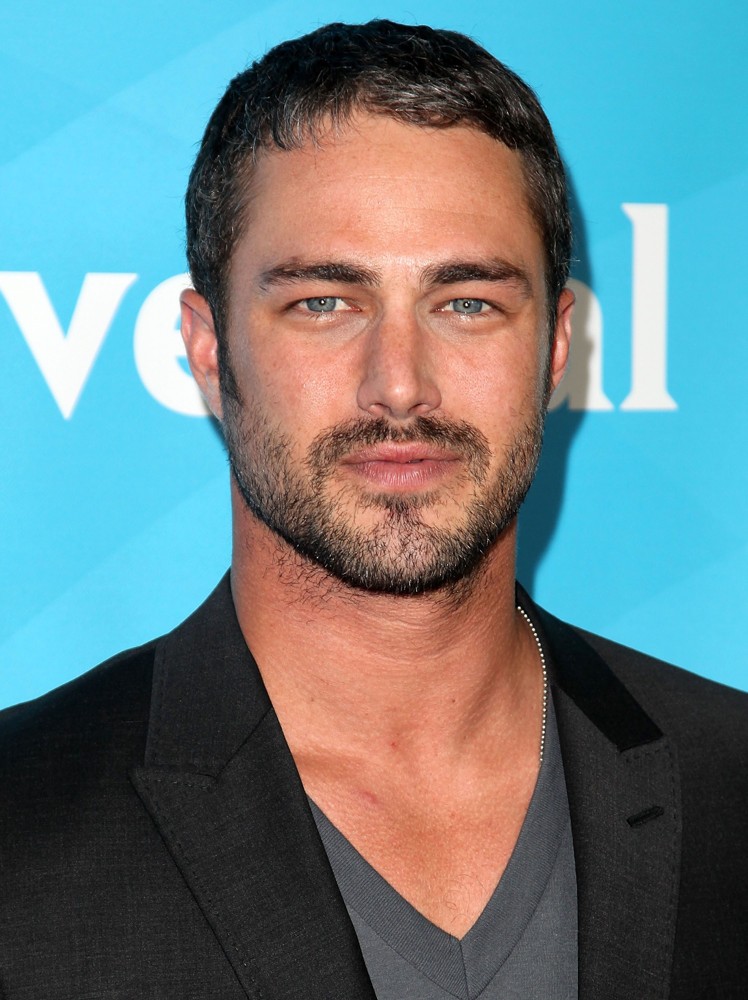 Taylor Kinney Net Worth