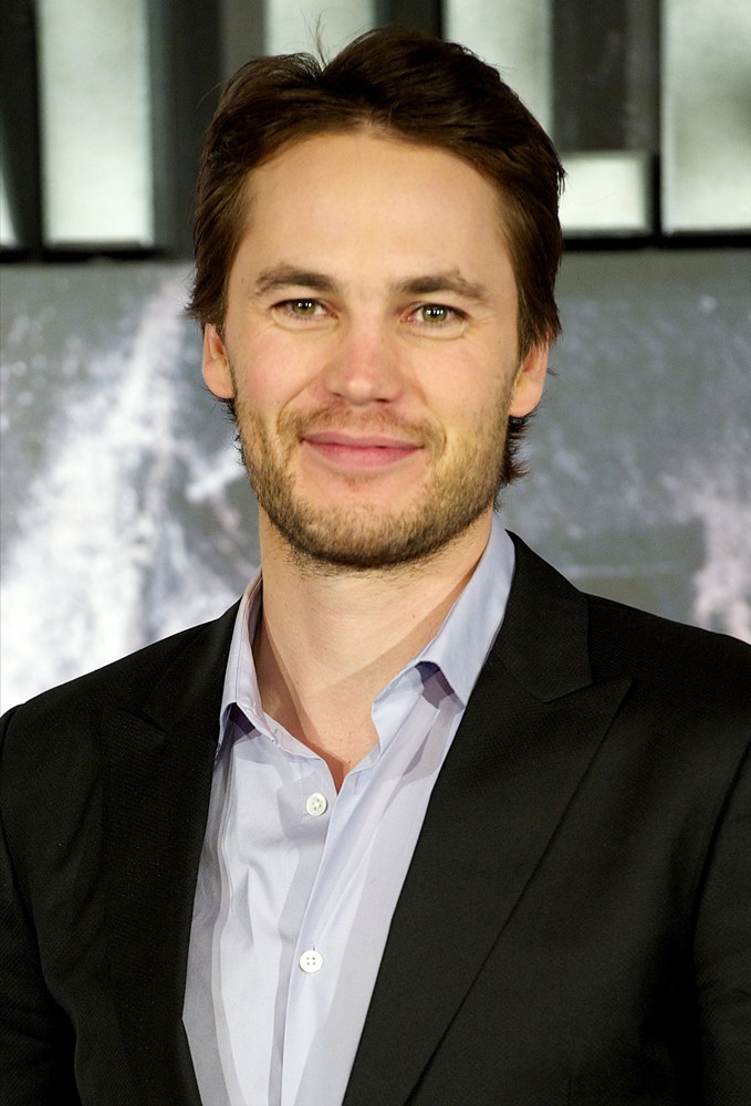 Taylor Kitsch - HD Wallpapers