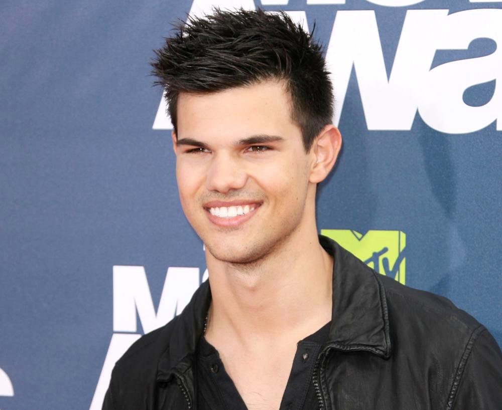 Taylor Lautner - Photo Actress