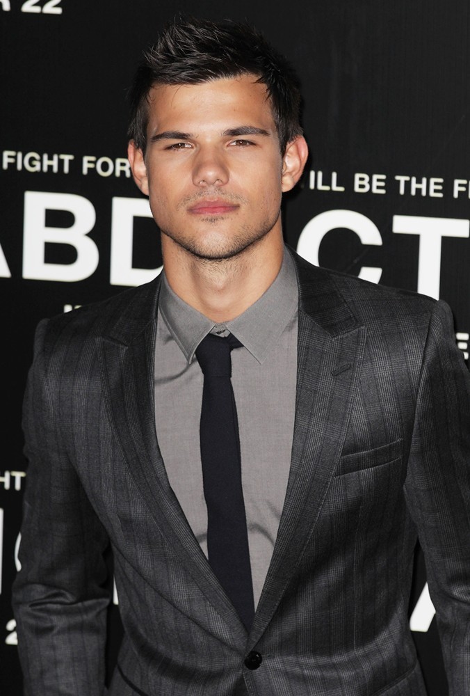 Taylor Lautner - Photos