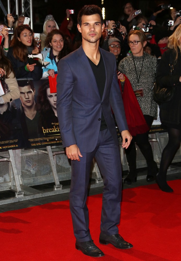 The Premiere of The Twilight Saga's Breaking Dawn Part II - Arrivals
