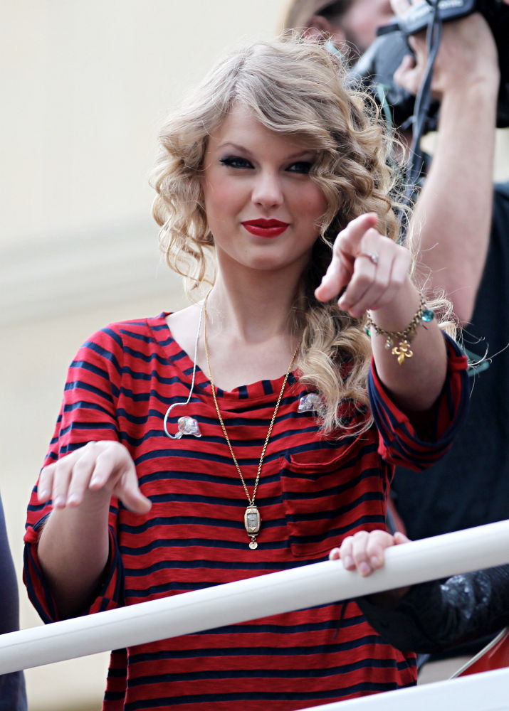 pictures of taylor swift and taylor. Taylor Swift Picture #189
